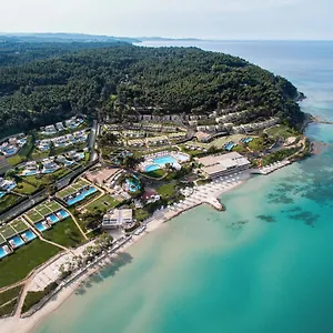 5* Resort Sani Club